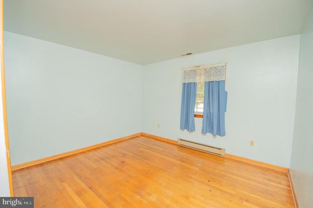 607 E PINE ST, Delmar, MD 21875