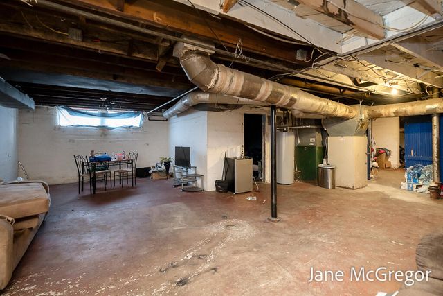 1350 Arthur Street, Muskegon, MI 49442