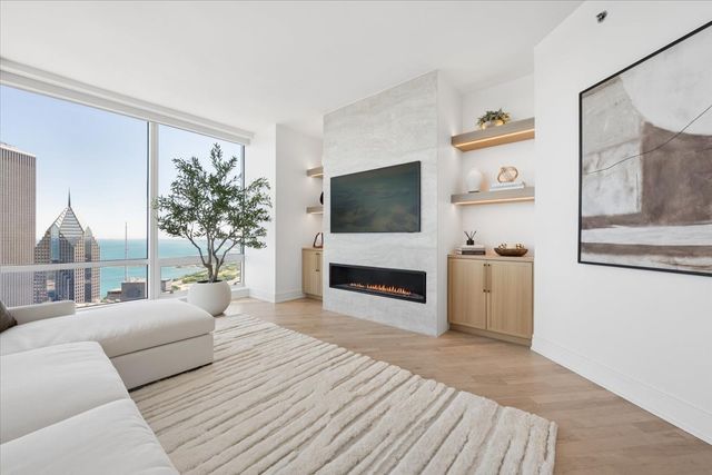 401 N Wabash Avenue 61G, Chicago, IL 60611