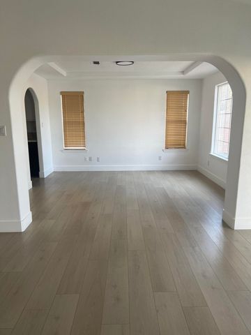 6909 Luz De La Luna Place NW, Albuquerque, NM 87114