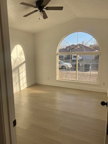 6909 Luz De La Luna Place NW, Albuquerque, NM 87114