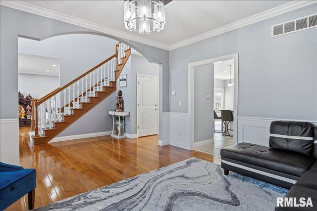 2505 CENTENNIAL Drive, Springfield, IL 62711