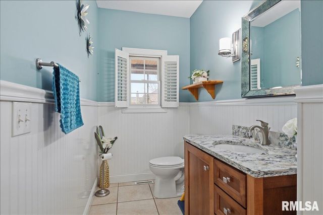 2505 CENTENNIAL Drive, Springfield, IL 62711