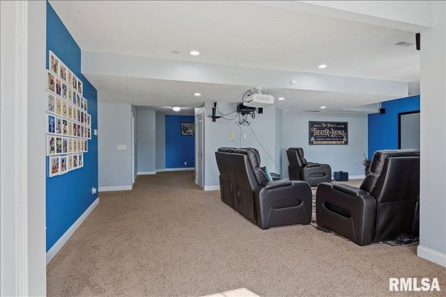 2505 CENTENNIAL Drive, Springfield, IL 62711