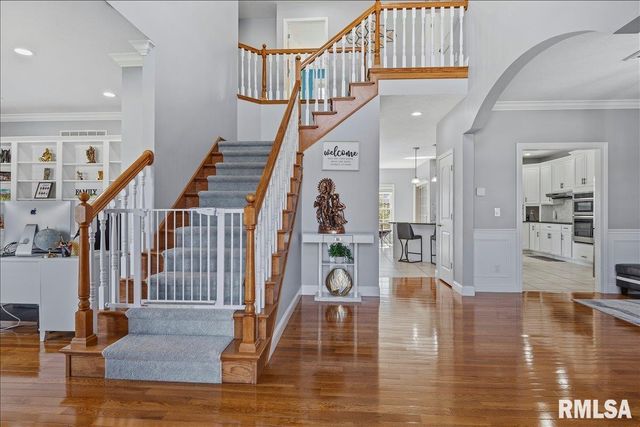 2505 CENTENNIAL Drive, Springfield, IL 62711