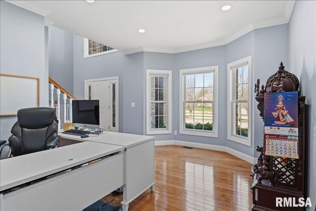 2505 CENTENNIAL Drive, Springfield, IL 62711