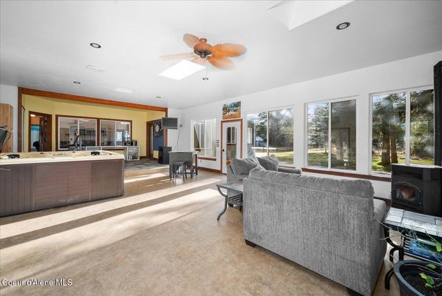 4529 E Diagonal Rd, Rathdrum, ID 83858