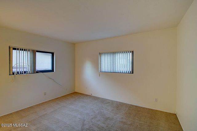 121 W Paseo Recortado, Green Valley, AZ 85614