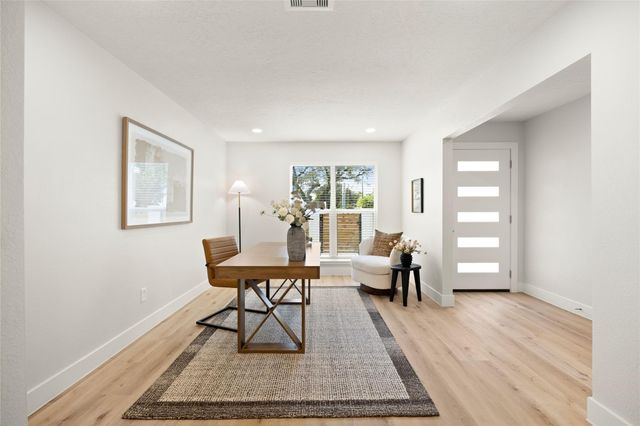 6034 Willowbend Boulevard, Houston, TX 77096