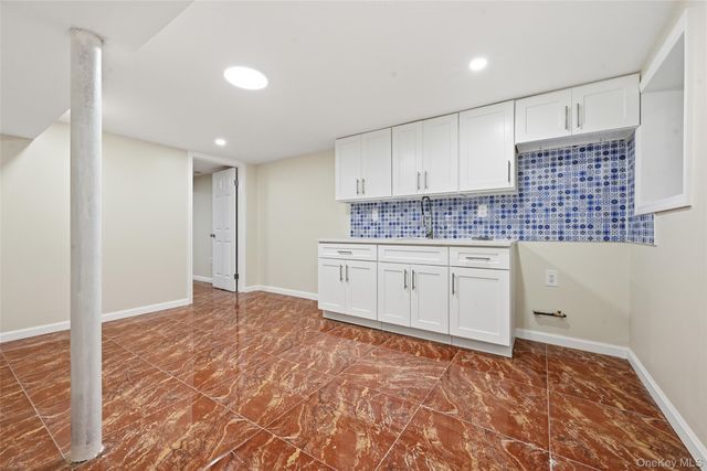 21536 Hillside Avenue, Queens Village, NY 11427