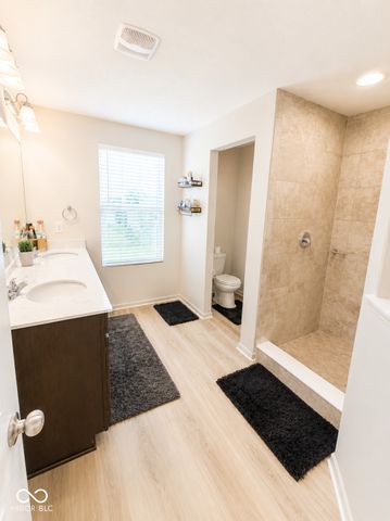 8285 Terryglass Court, Avon, IN 46123