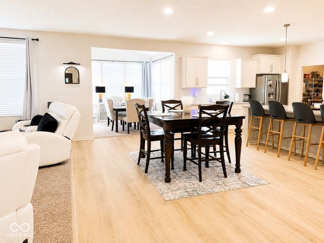 8285 Terryglass Court, Avon, IN 46123