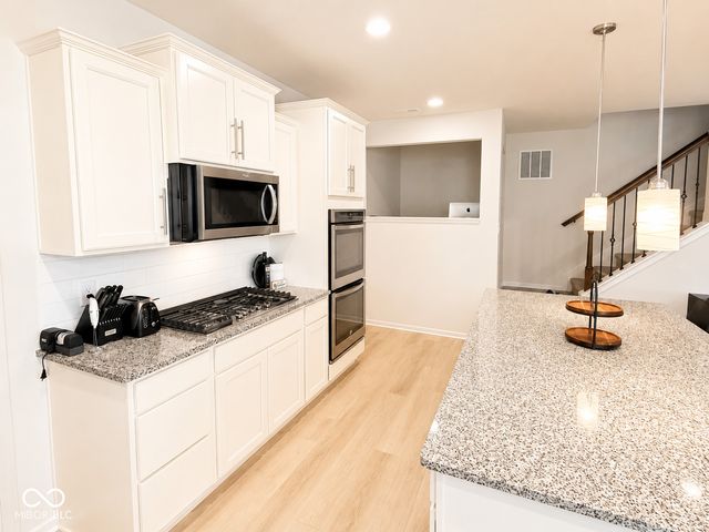 8285 Terryglass Court, Avon, IN 46123