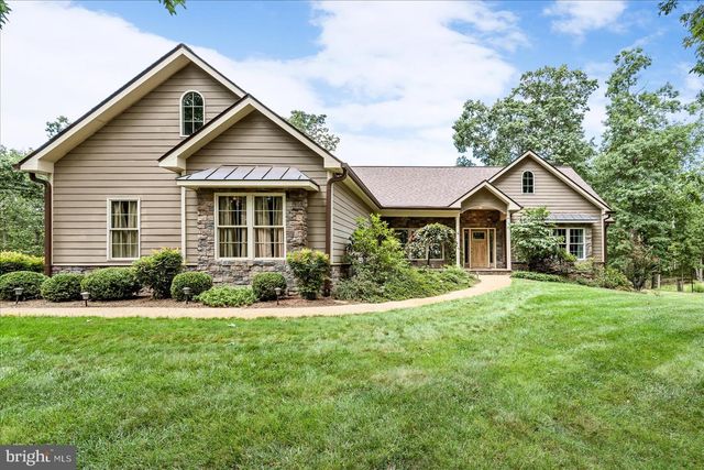 103 COMFORTER LN, Clear Brook, VA 22624
