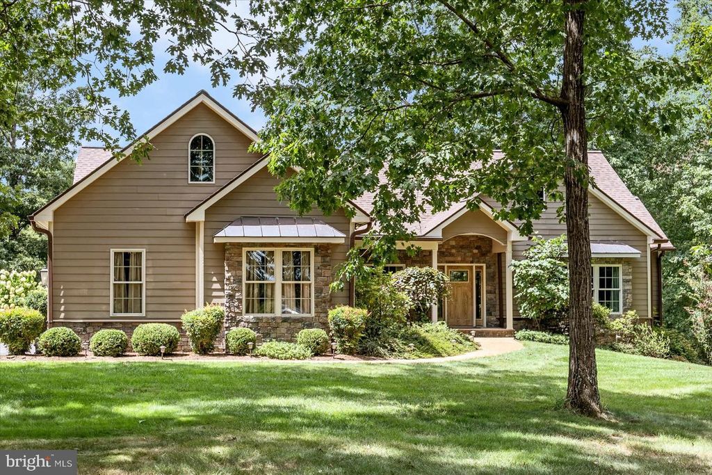 103 COMFORTER LN, Clear Brook, VA 22624
