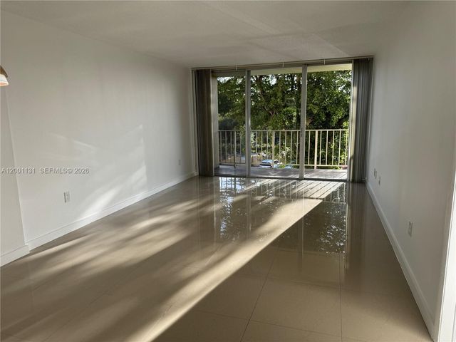 13120 SW 92nd Ave B-303, Miami, FL 33176