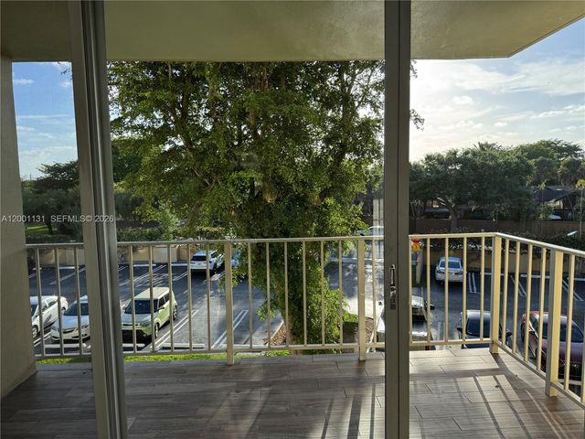 13120 SW 92nd Ave B-303, Miami, FL 33176
