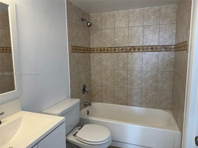 13120 SW 92nd Ave B-303, Miami, FL 33176