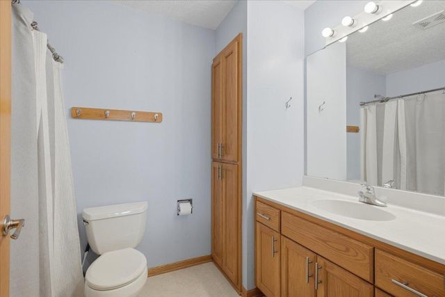 505 Deerwood Court, Hammond, WI 54015