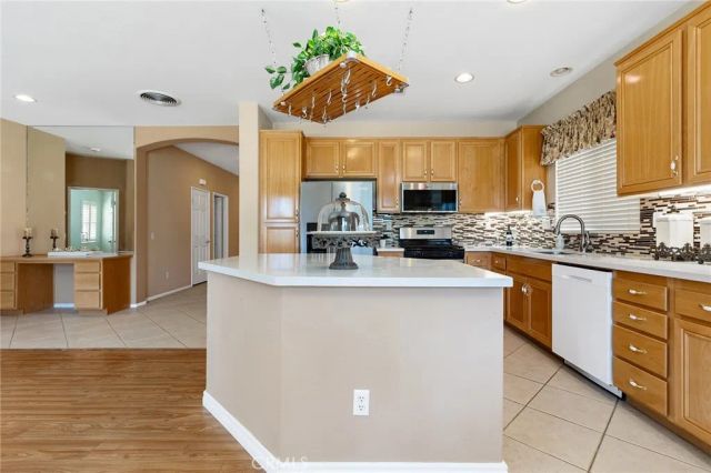 29530 Warmsprings, Menifee, CA 92584