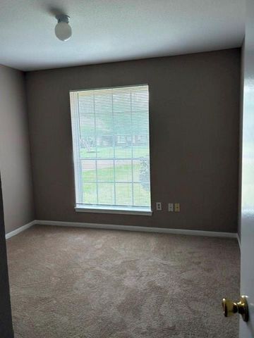 7854 Yellow Pine Drive, Houston, TX 77040