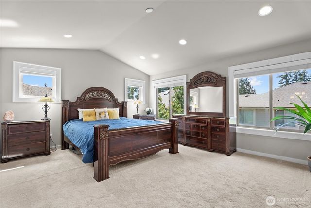3527 NE . 7th Street, Renton, WA 98056
