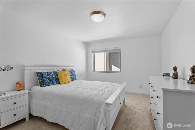 3527 NE . 7th Street, Renton, WA 98056