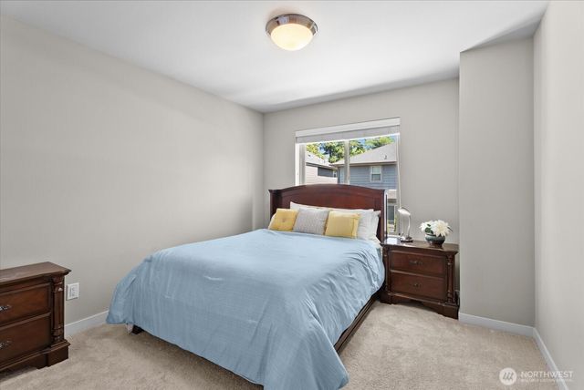 3527 NE . 7th Street, Renton, WA 98056