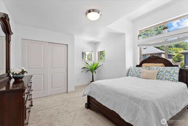 3527 NE . 7th Street, Renton, WA 98056