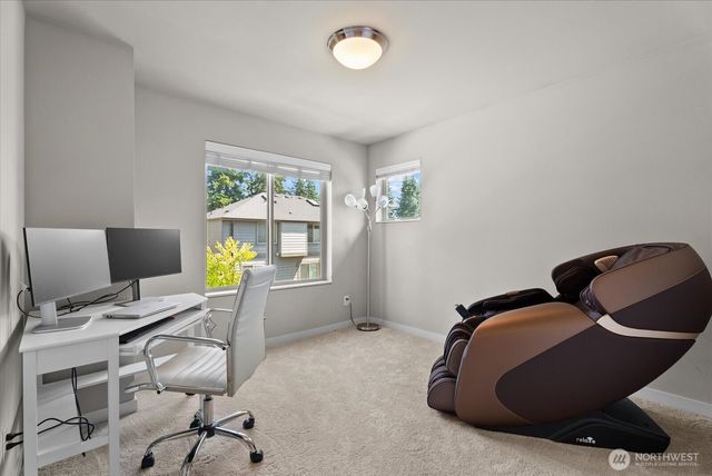 3527 NE . 7th Street, Renton, WA 98056