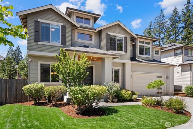 3527 NE . 7th Street, Renton, WA 98056