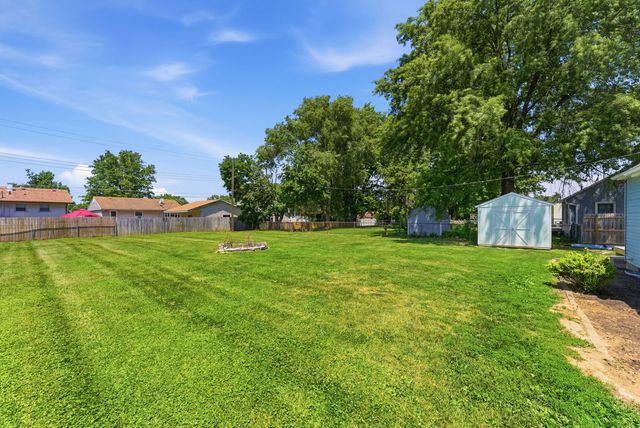 698 Hillcrest Road, Milan, IL 61264