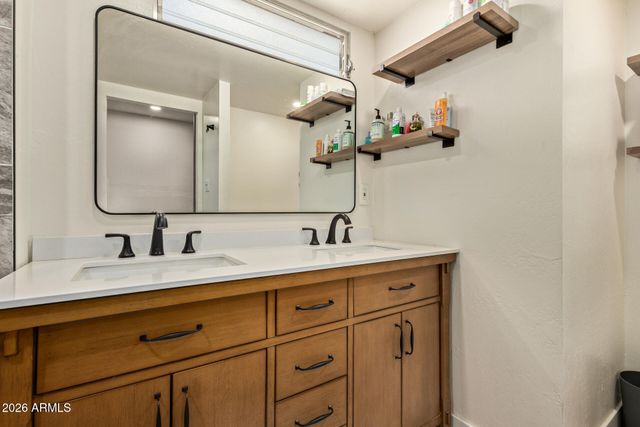 10401 N CAVE CREEK Road 324, Phoenix, AZ 85020