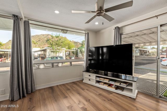 10401 N CAVE CREEK Road 324, Phoenix, AZ 85020