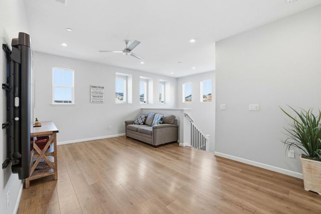 2691 Coronado Ln, Lincoln, CA 95648