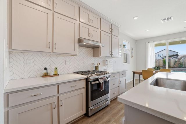 2691 Coronado Ln, Lincoln, CA 95648