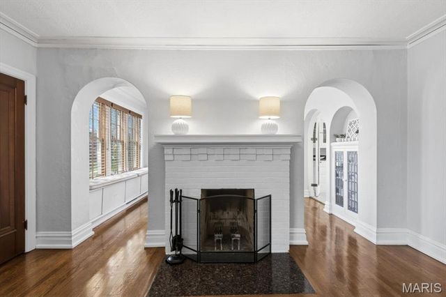 7407 Buckingham Drive, Clayton, MO 63105