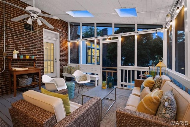 7407 Buckingham Drive, Clayton, MO 63105