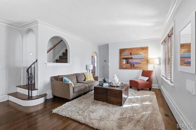 7407 Buckingham Drive, Clayton, MO 63105