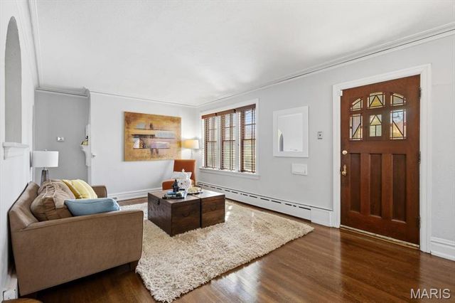 7407 Buckingham Drive, Clayton, MO 63105