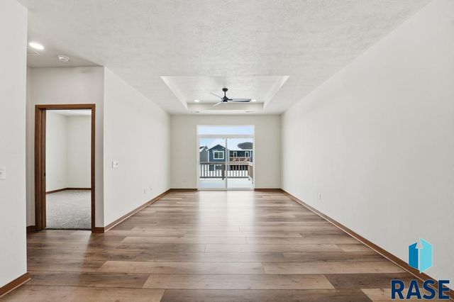 6215 S Hunt Pl Place, Sioux Falls, SD 57106