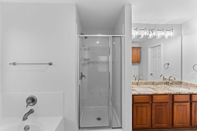 292 Housefinch LOOP, Leander, TX 78641