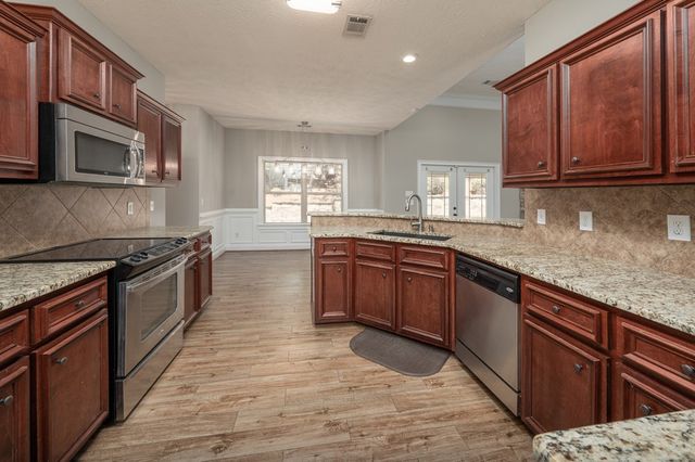 2760 Sawgrass Lane, Phenix City, AL 36867