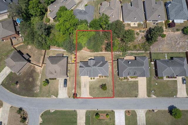 2760 Sawgrass Lane, Phenix City, AL 36867