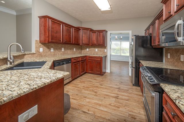 2760 Sawgrass Lane, Phenix City, AL 36867