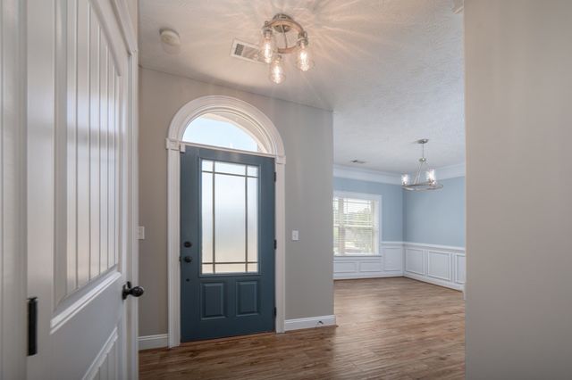 2760 Sawgrass Lane, Phenix City, AL 36867