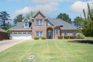2760 Sawgrass Lane, Phenix City, AL 36867