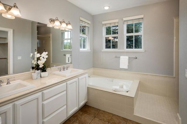 147 Naramore Lane, Los Gatos, CA 95032