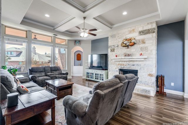 813 rye moon, Cibolo, TX 78108