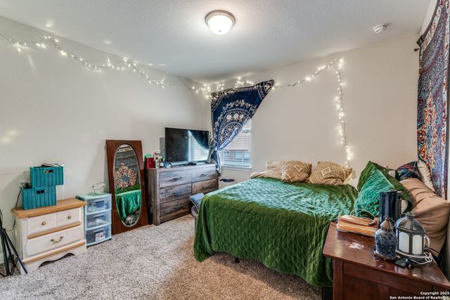 813 rye moon, Cibolo, TX 78108